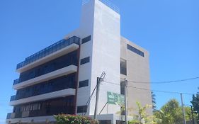 Flat Pé na areia nas piscinas Nat de Porto de Gal Yanaconcha 301